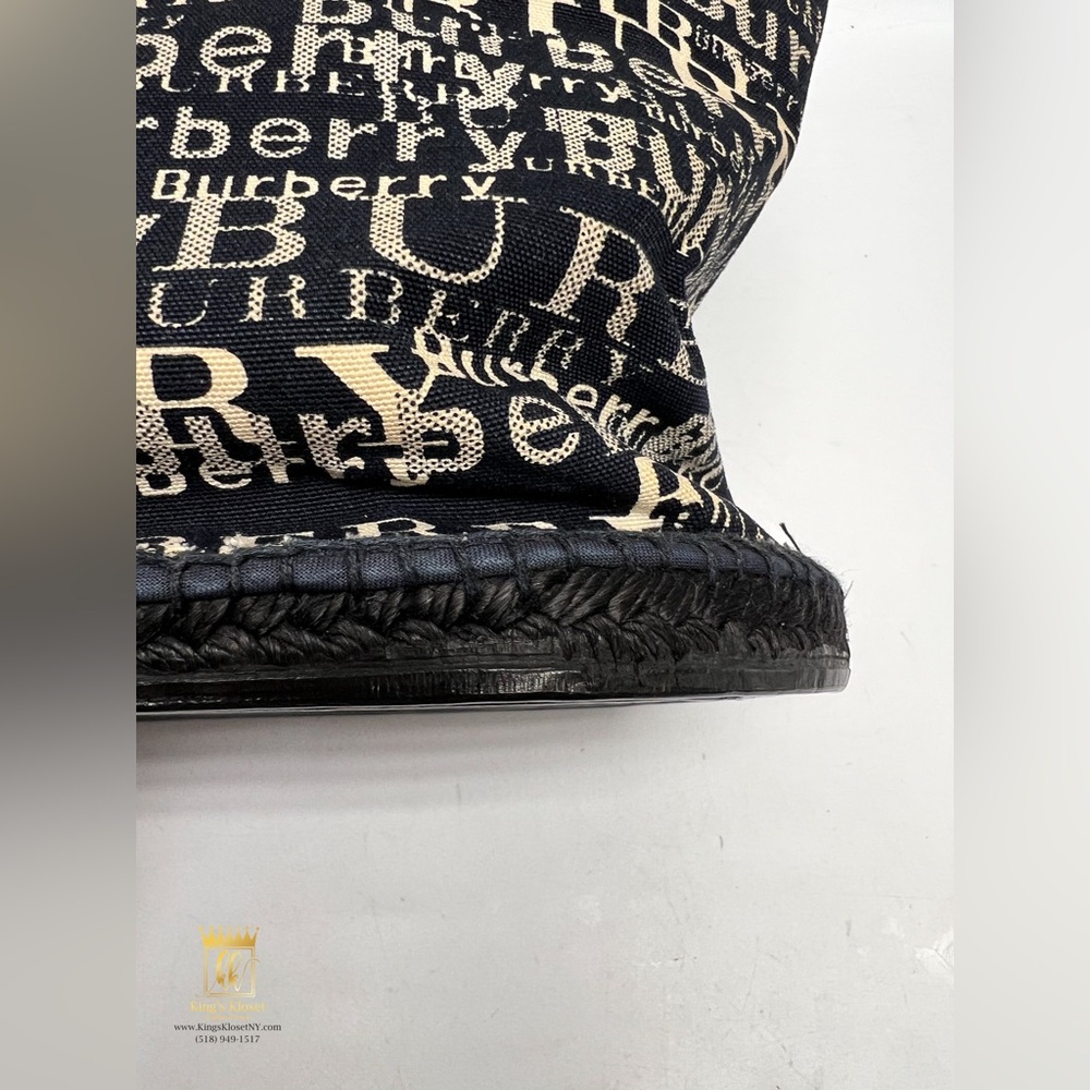 Burberry Tote Bag - Picture 10 of 16